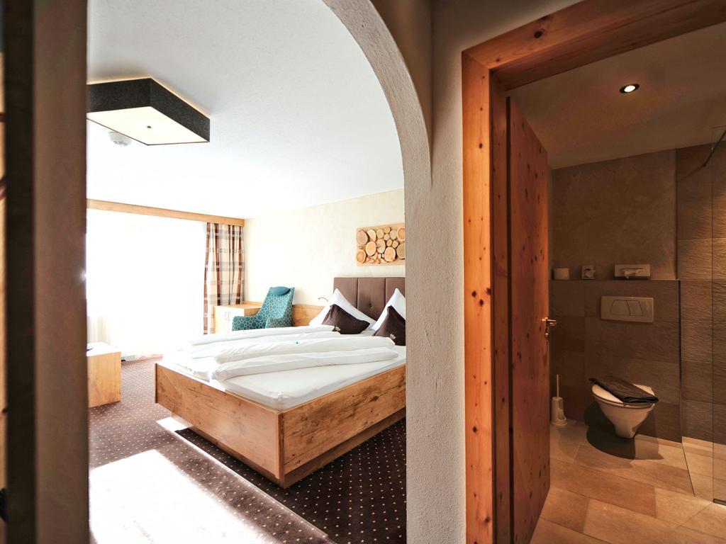 Hotel Roeck Garni Фісс Екстер'єр фото
