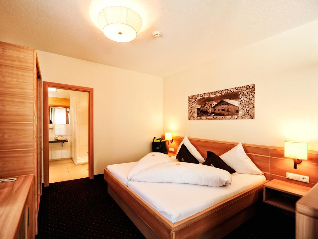 Hotel Roeck Garni Фісс Екстер'єр фото