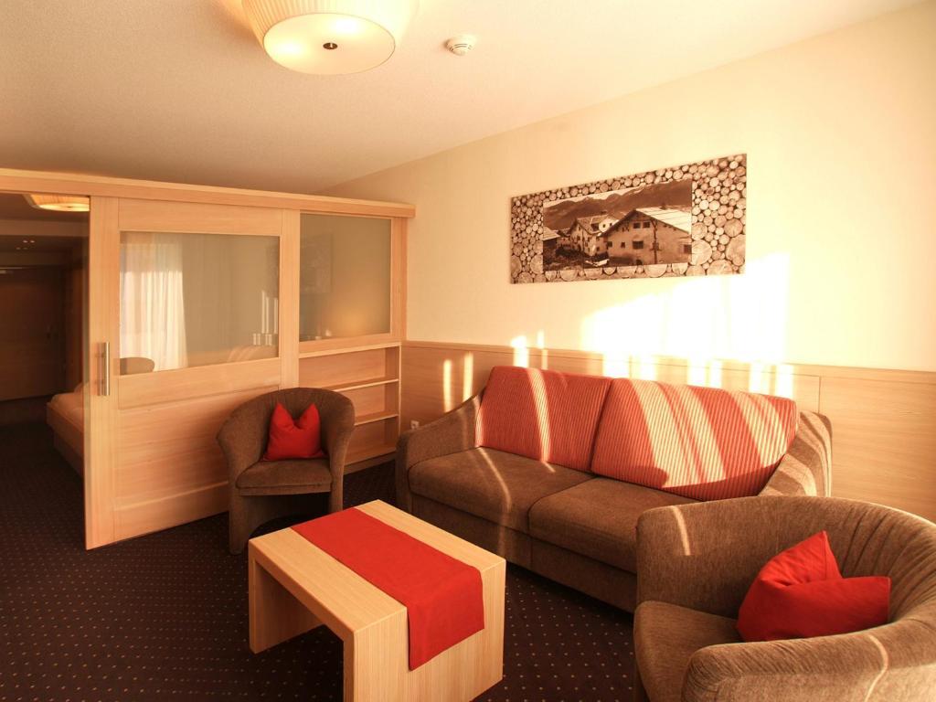 Hotel Roeck Garni Фісс Номер фото
